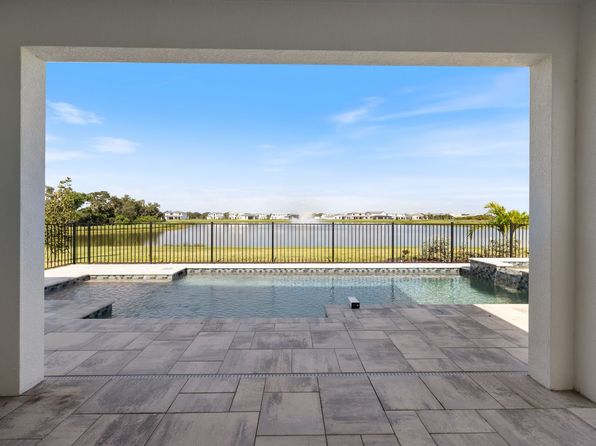 2609 Waterfront Cir