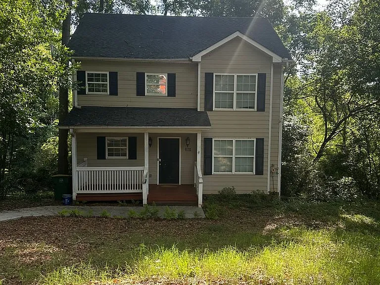 250 Hodgson Dr — Photo 1