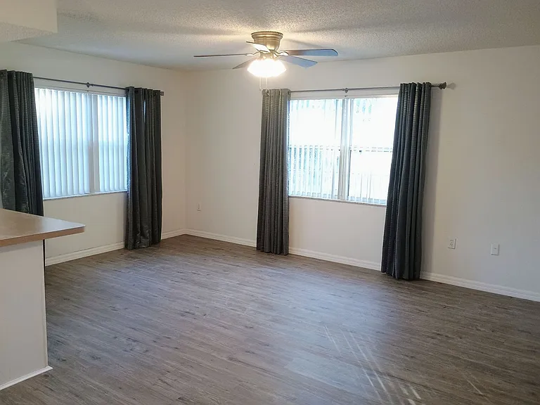 2105 Arbuckle Rd — Photo 9