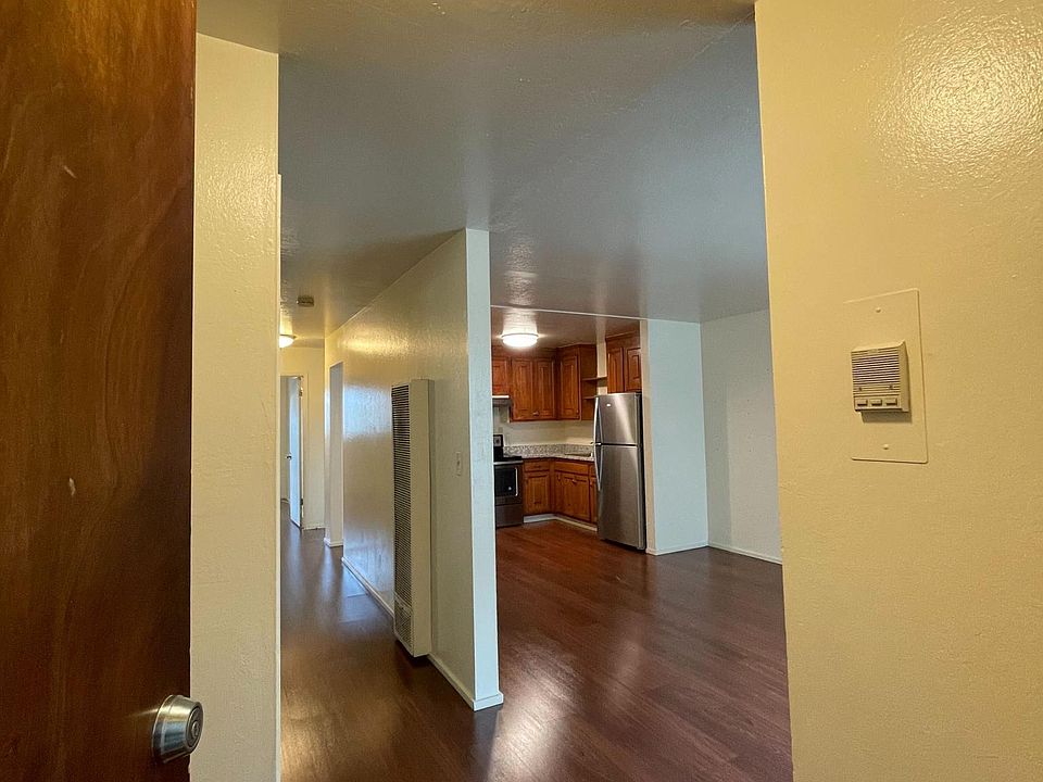 1st image of 655 Sylvan St #4