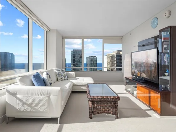 1009 Kapiolani Blvd APT 4203, Honolulu, HI 96814