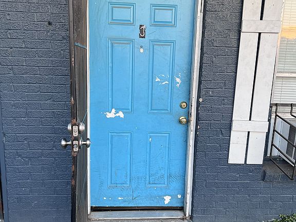 3rd image of 5504 Jensen Dr #3