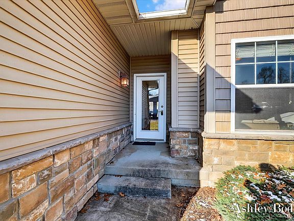 2nd image of 18685 Panther Ridge Dr Unit 18