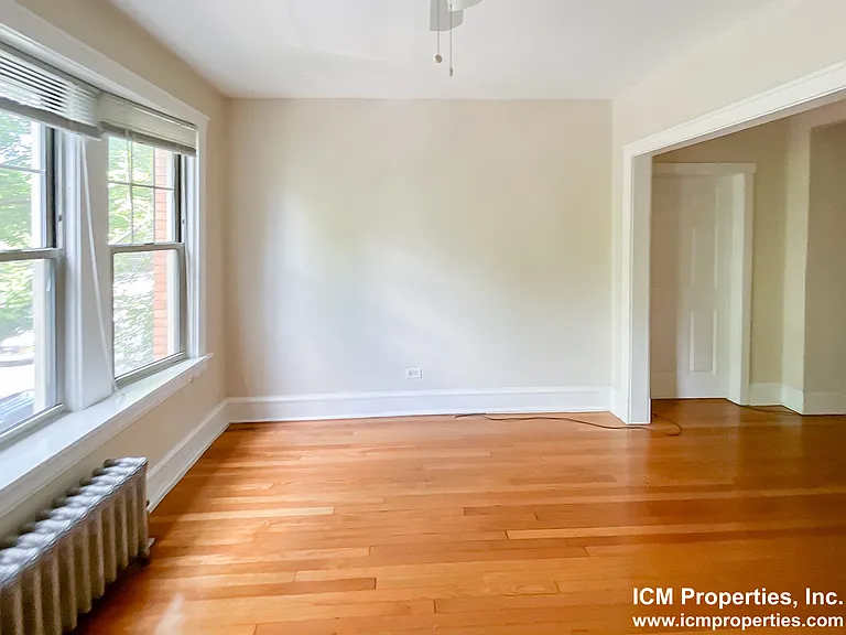 1607.3 W Berteau Ave #2 — Photo 4