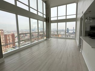 280 15th St #PENTHOUSE 204, Jersey City, NJ 07310