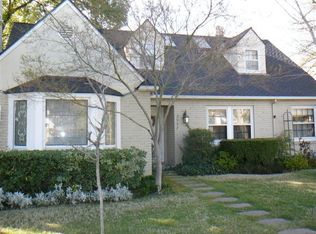 2037 Oxford St, Sacramento, CA 95815