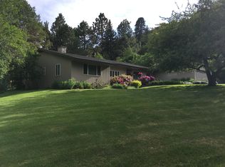 2 Pine Crest Dr, La Grande, OR 97850