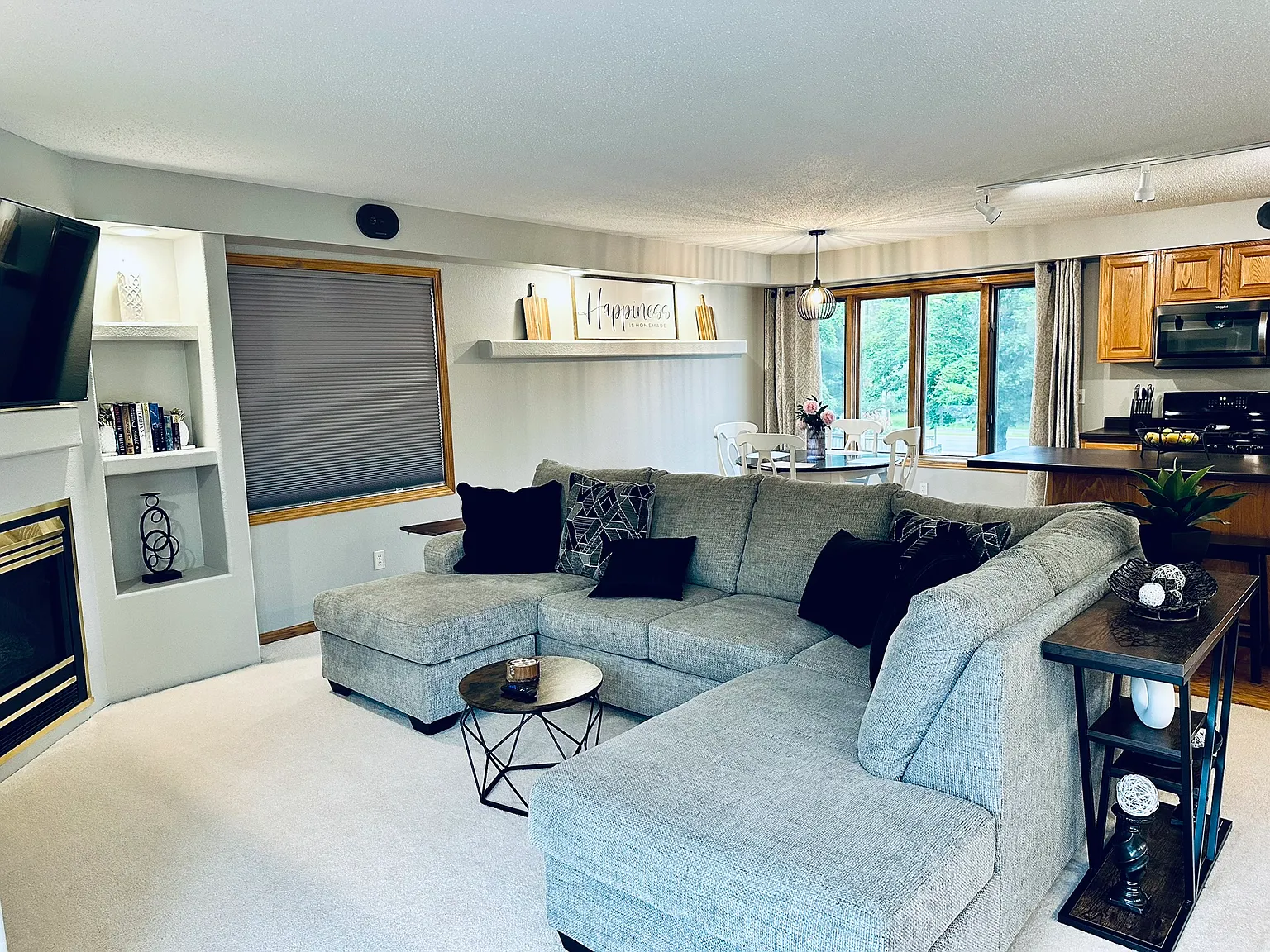 2 bed, $2,200 — Photo 3