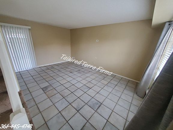 5th image of 5049 Middlecoff Cir #B