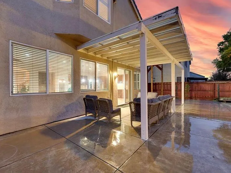 2090 Wisteria Pl — Photo 50