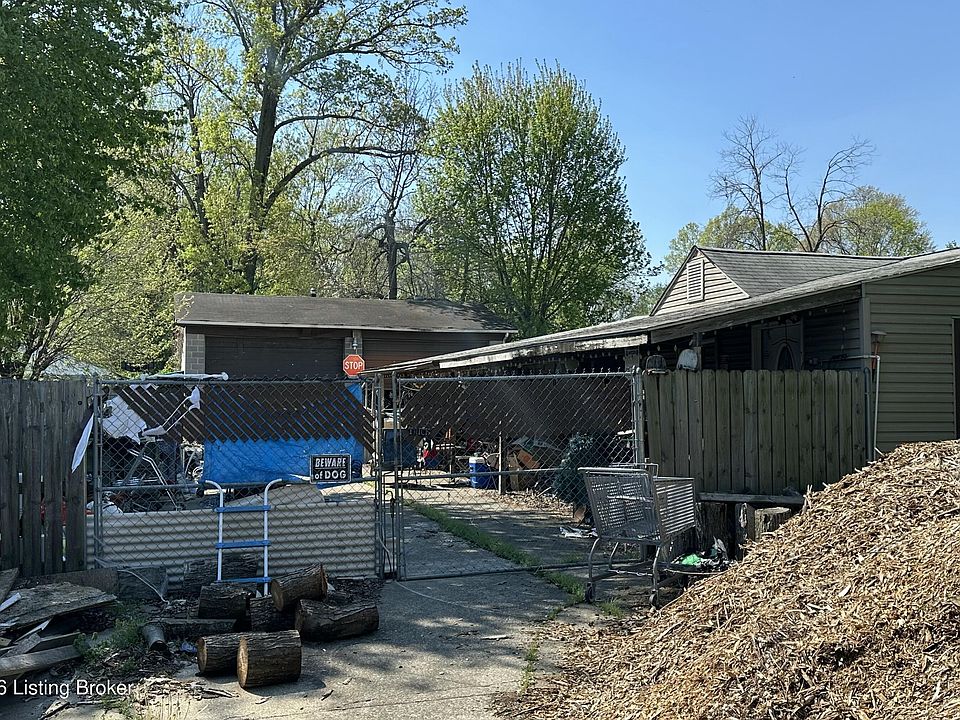 2nd image of 1226 Lipps Ln