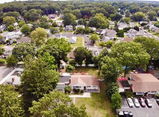 243 Jackson Ave, Syosset, NY 11791