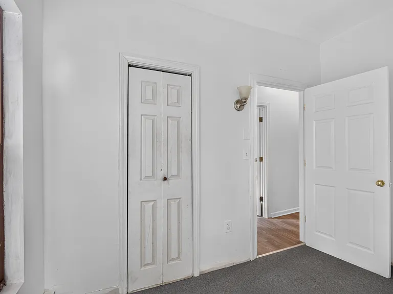 85 Vernon Ave #2 — Photo 4