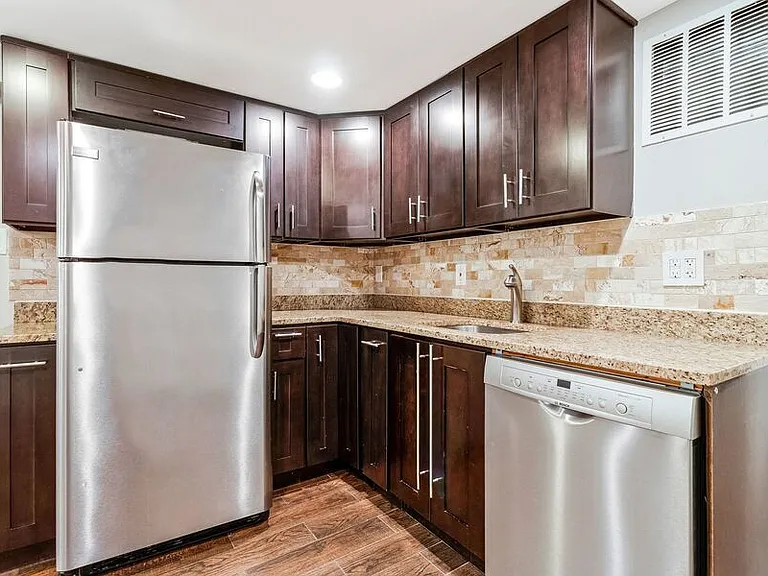 919 Decatur St NW — Photo 43