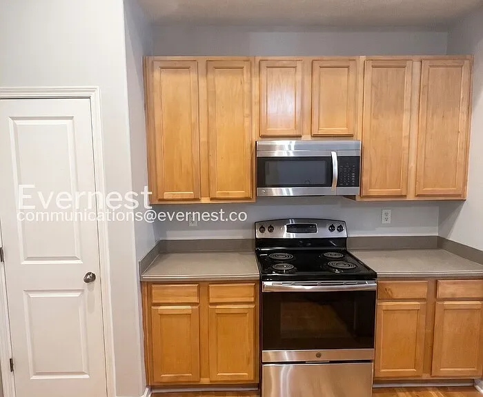 190 Greenland Dr — Photo 8