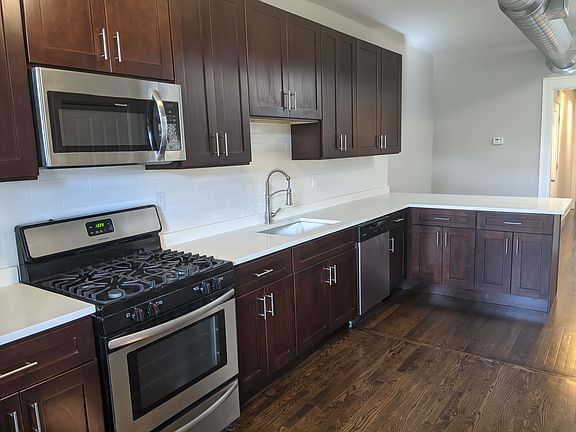 5th image of 1235 W Granville Ave #3E