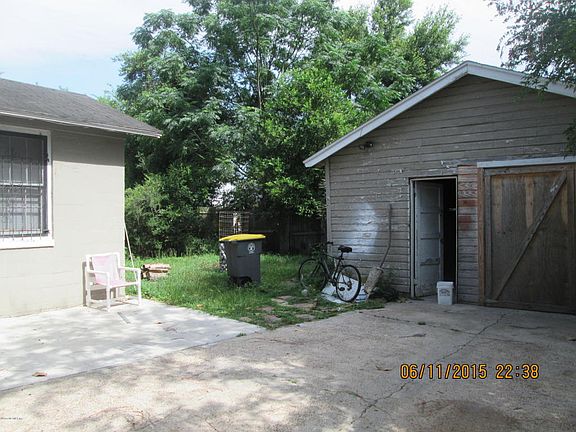 2nd image of 343 W 61st St