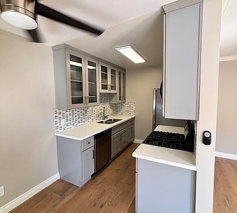 4th image of 1149 N Westmoreland Ave #729379ef4