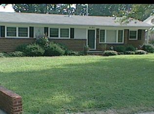 4101 Leeds Dr, Charlotte, NC 28205