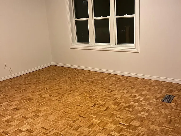 133 Spadina Ave #2 — Photo 16