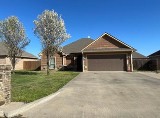 3432 Overland Dr, Durant, OK 74701