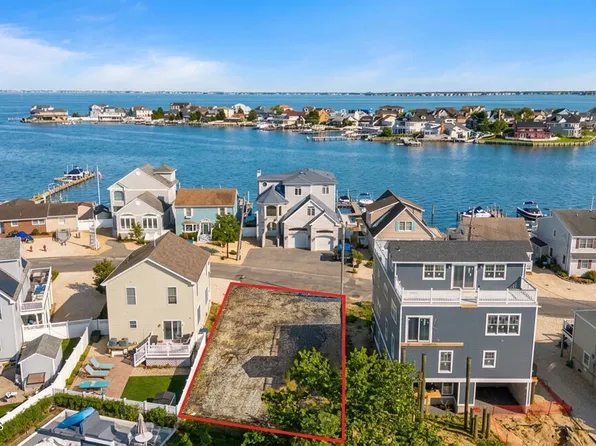 3261 Windsor Avenue, Toms River, NJ 08753
