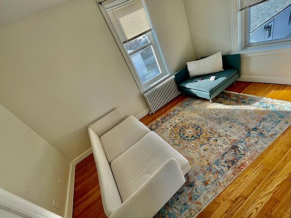 4th image of 145 Murray Ave