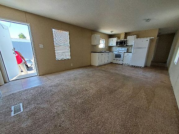 4th image of 825 N Lamb Blvd Spc 5