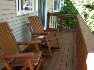 27 Hemlock Rd, Andover, NJ 07821