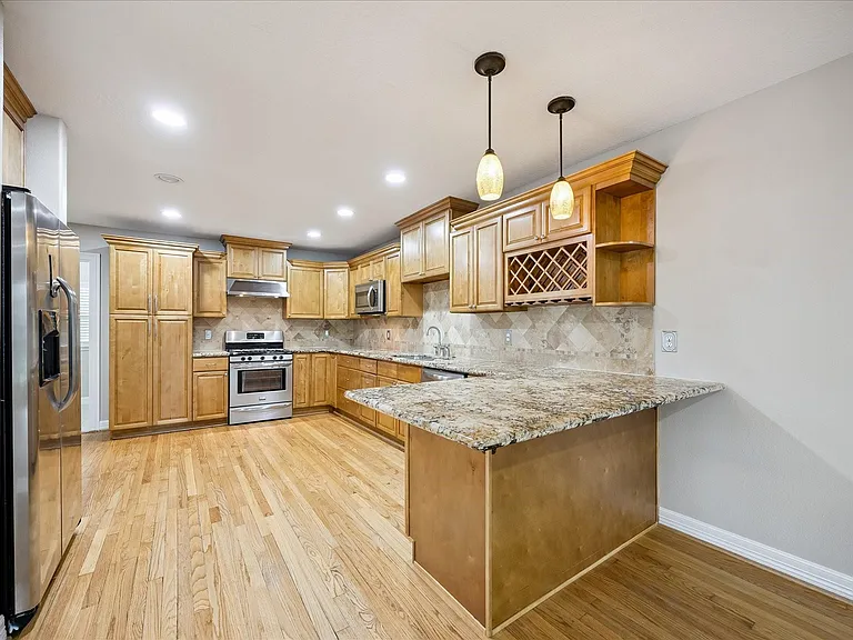 9814 Pine Lake Dr — Photo 5