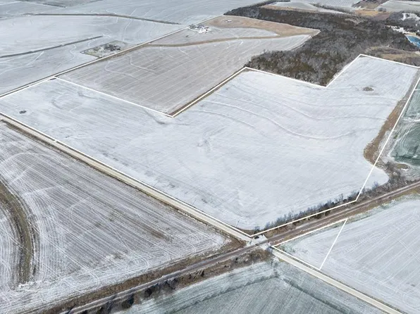 7081 Queen Rd, Neodesha, KS 66757