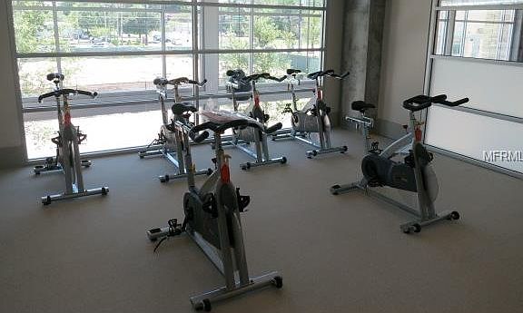 4th image of 1649 N Mills Ave #173