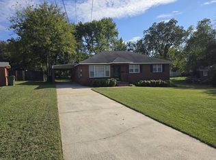 1714 Bide A Wee Dr NE, Huntsville, AL 35801