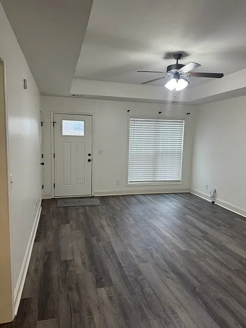 3 bed, 1354 sqft, $1,500 — Photo 2