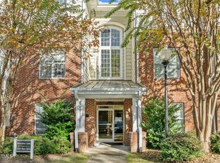 1611 Providence Glen Dr, Chapel Hill, NC 27514