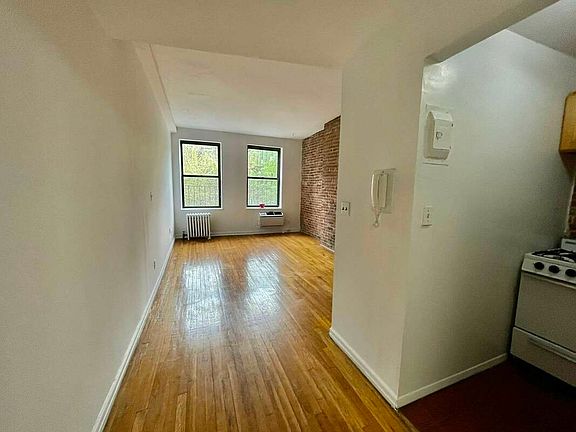 3rd image of 1315 1st Ave APT 4C