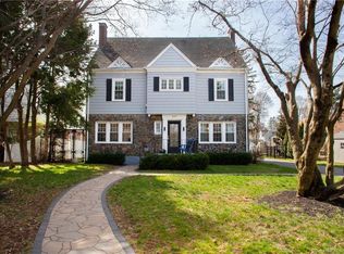 2037 Boulevard, West Hartford, CT 06107