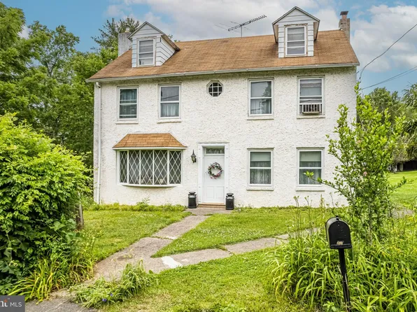 57 N Dietz Mill Rd, Green Lane, PA 18054