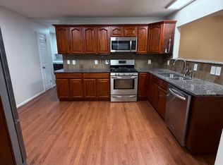 9415 Seasons Dr, Chattanooga, TN 37421