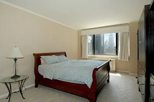 Sold by Douglas Elliman | media 15