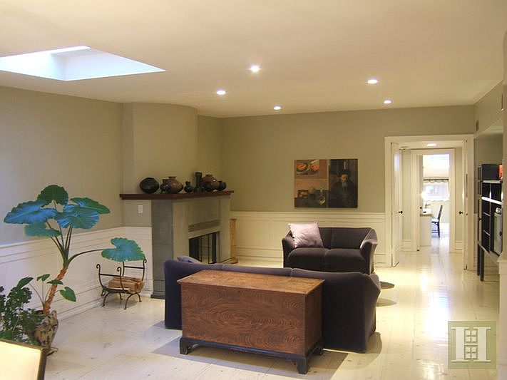 1st image of 126 Pierrepont St #3