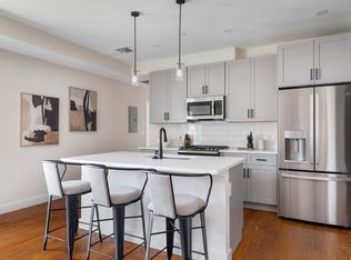 21 Lexington St #201, Boston, MA 02128