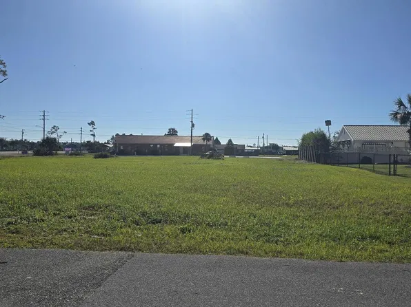 424 Texas Dr, Mexico Beach, FL 32456