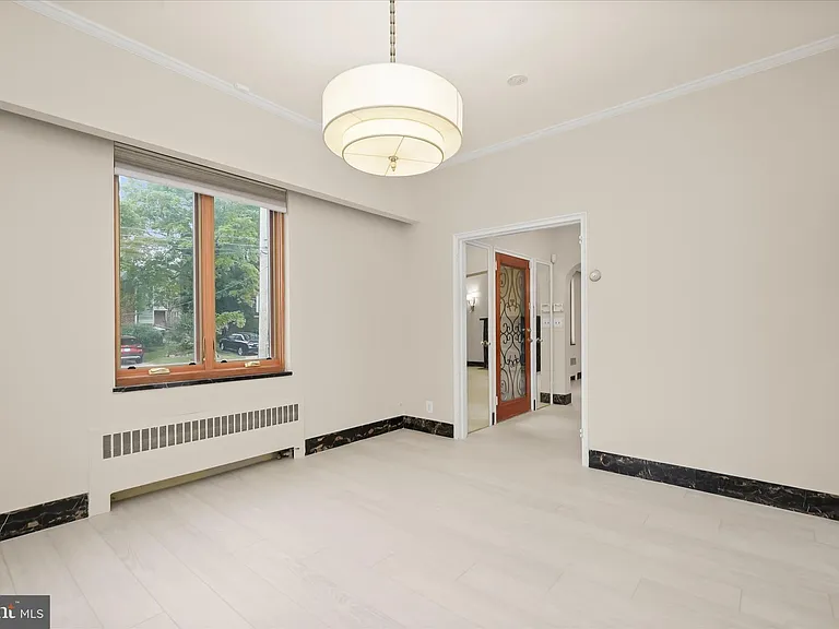 3007 Oliver St NW — Photo 10