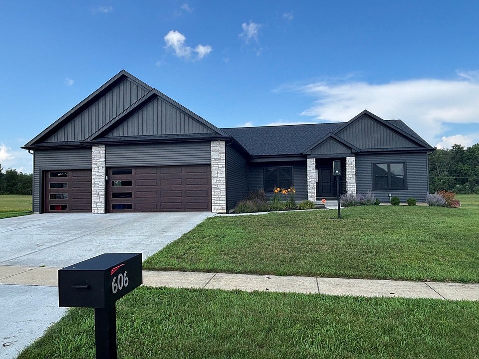 1st image of 606 Beacon Hill Cir