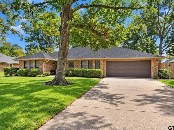 2213 Kensington Dr, Tyler, TX 75703
