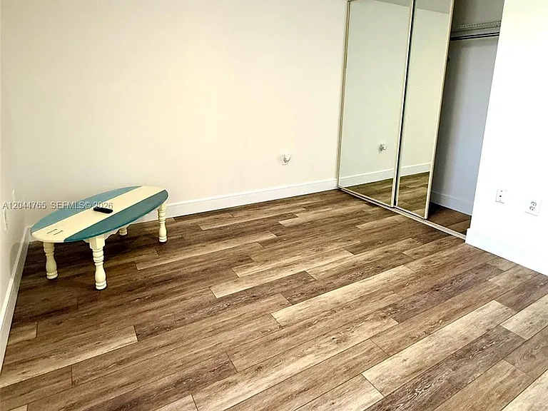 1705 Whitehall Dr #403 — Photo 31