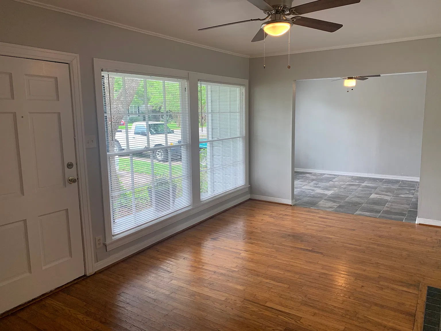 2 bed, 1100 sqft, $2,100 — Photo 3