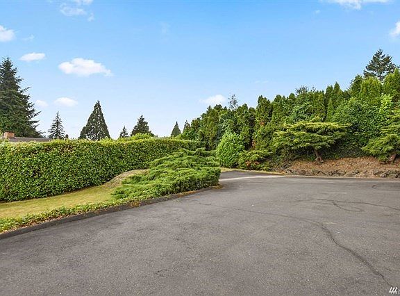5th image of 131 McMillan Dr