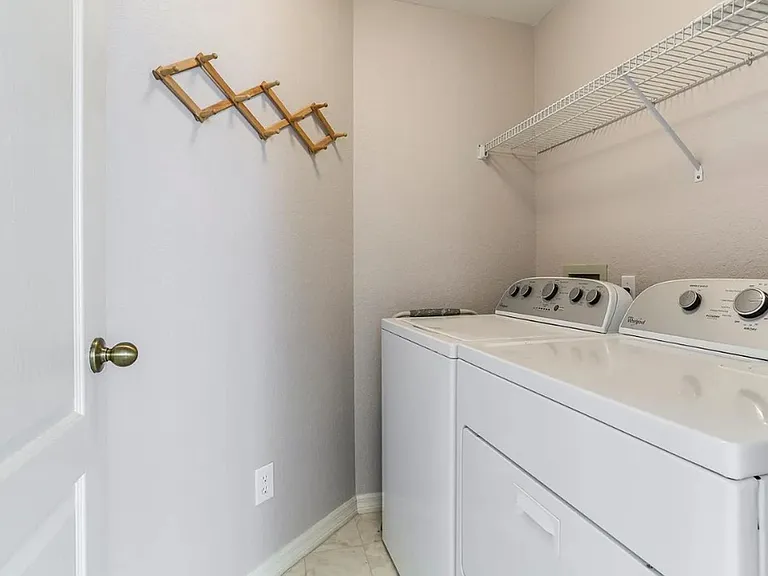 13093 Castle Harbour Dr #L10 — Photo 6